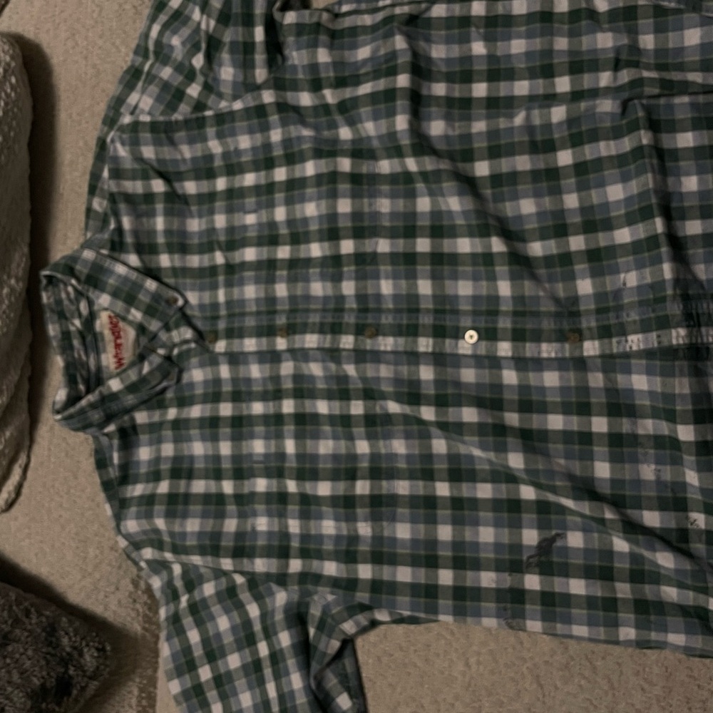 Wrangler Men's Green and White Plaid Shirt